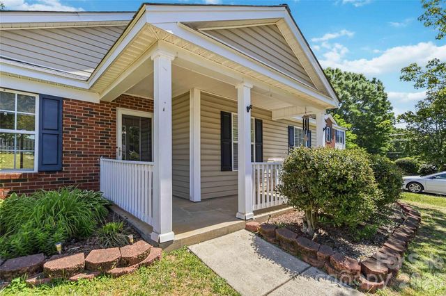 110 Camforth Drive, Mooresville, NC 28117