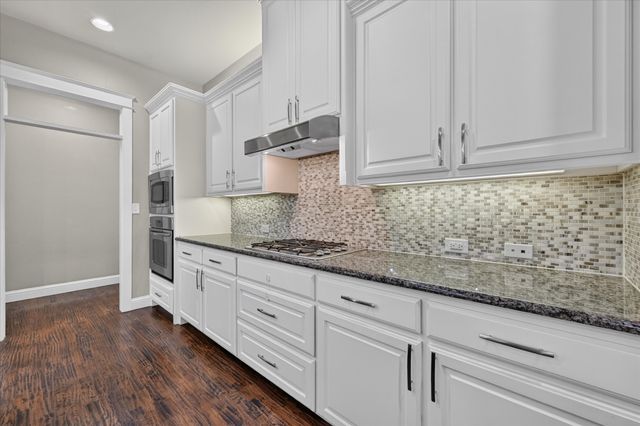 940 Crimson Road, Argyle, TX 76226
