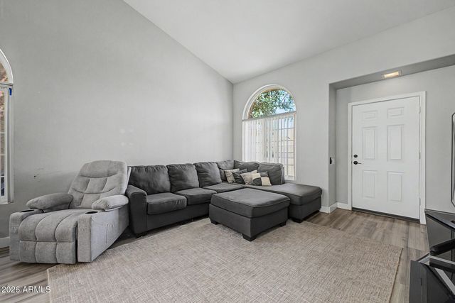 1460 W GAIL Drive, Chandler, AZ 85224