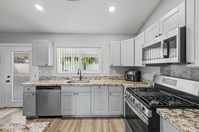 1460 W GAIL Drive, Chandler, AZ 85224