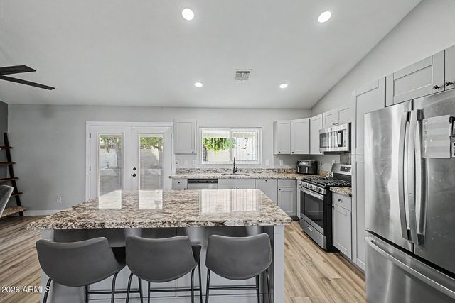 1460 W GAIL Drive, Chandler, AZ 85224