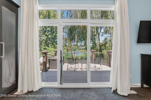 6270 Pine Hollow Drive, East Lansing, MI 48823