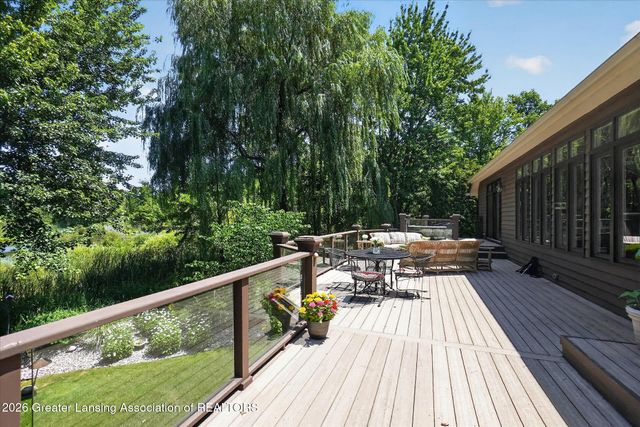 6270 Pine Hollow Drive, East Lansing, MI 48823