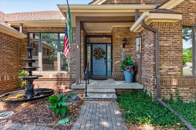 6270 Pine Hollow Drive, East Lansing, MI 48823