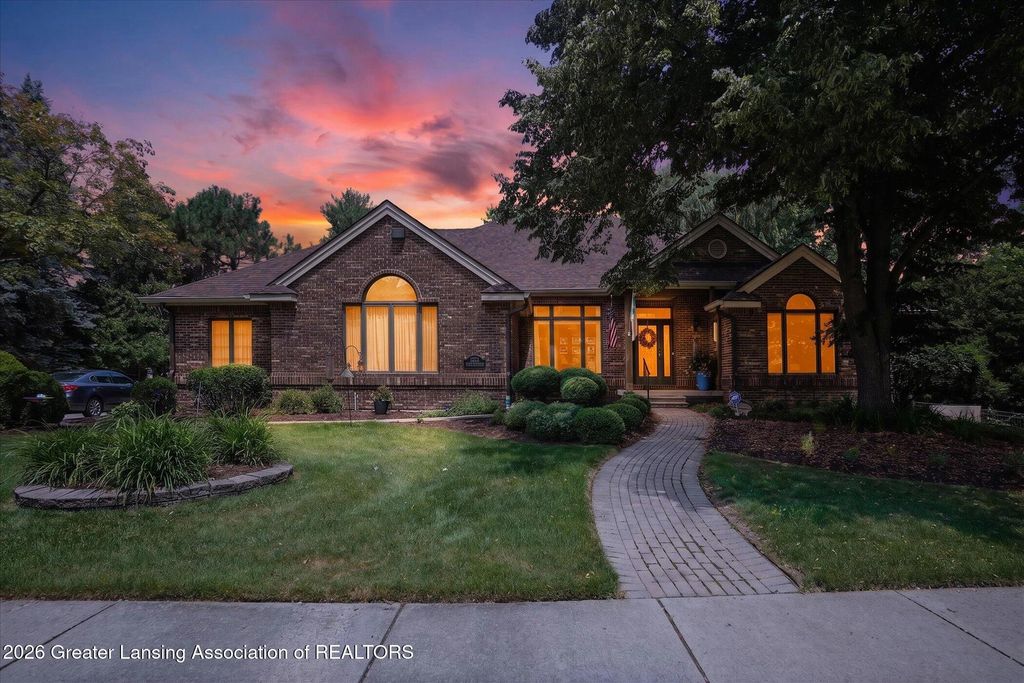 6270 Pine Hollow Drive, East Lansing, MI 48823