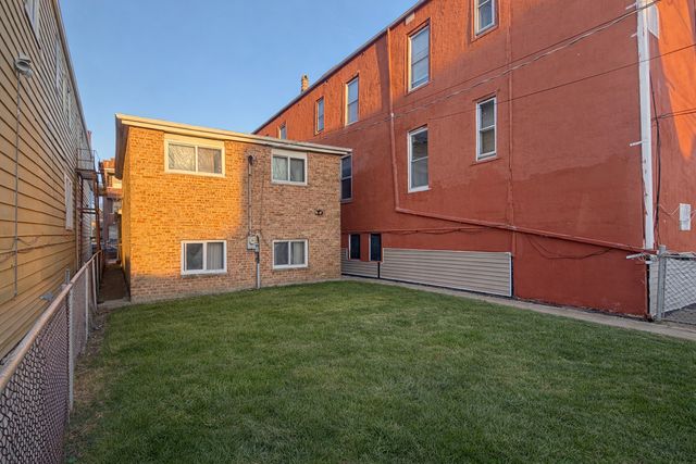 4332 S Wood Street, Chicago, IL 60609