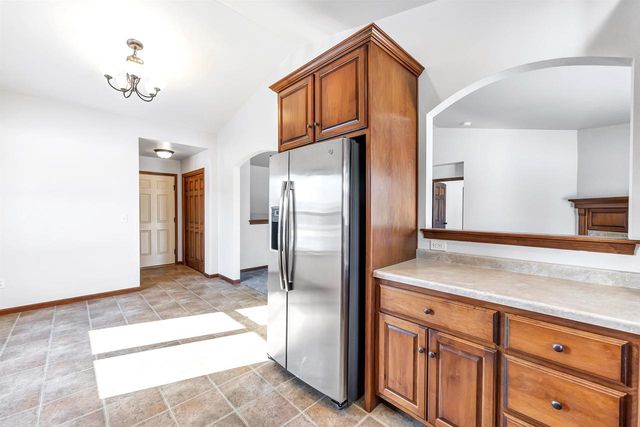 1320 CARDINAL LANE, Howard, WI 54313