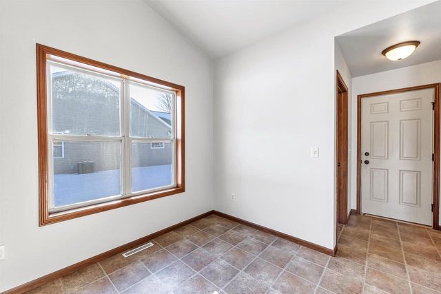 1320 CARDINAL LANE, Howard, WI 54313