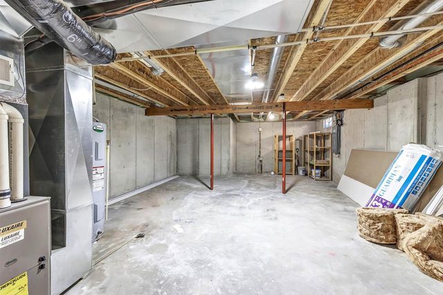 1320 CARDINAL LANE, Howard, WI 54313