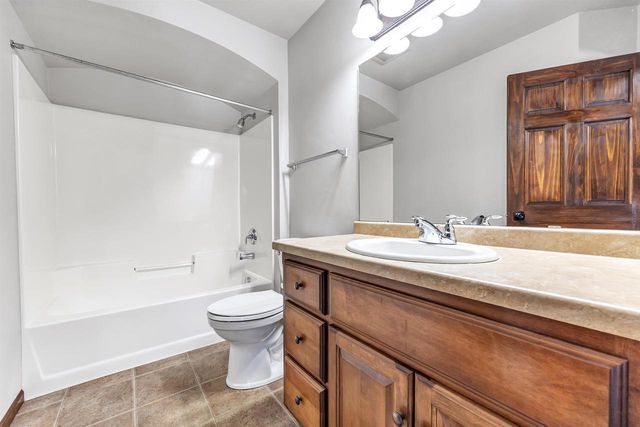 1320 CARDINAL LANE, Howard, WI 54313