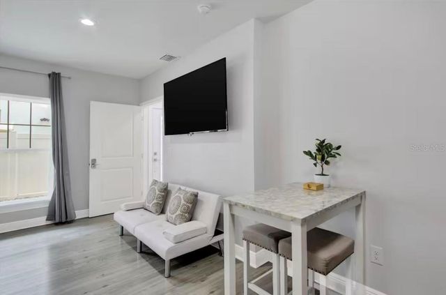 405 S WESTLAND AVENUE 3, Tampa, FL 33606