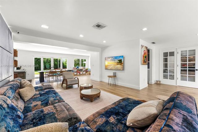 21000 NE 18th Court, Miami, FL 33179