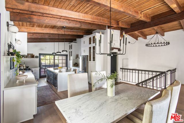 9265 Thrush Way, Los Angeles, CA 90069