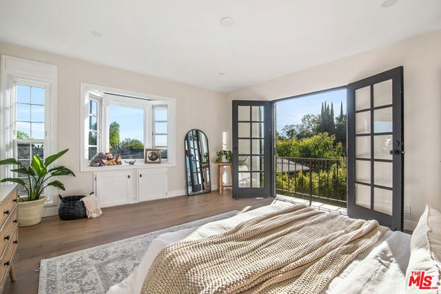 9265 Thrush Way, Los Angeles, CA 90069