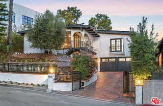 9265 Thrush Way, Los Angeles, CA 90069