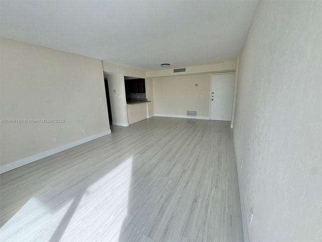 2715 Tigertail Ave 404, Miami, FL 33133