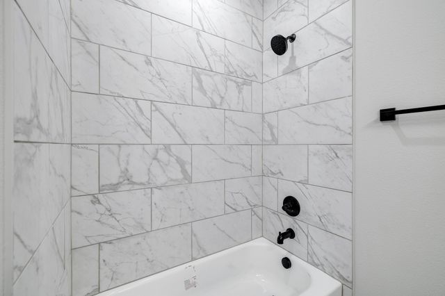 7064-7066 Guilford Court, Midlothian, TX 76065
