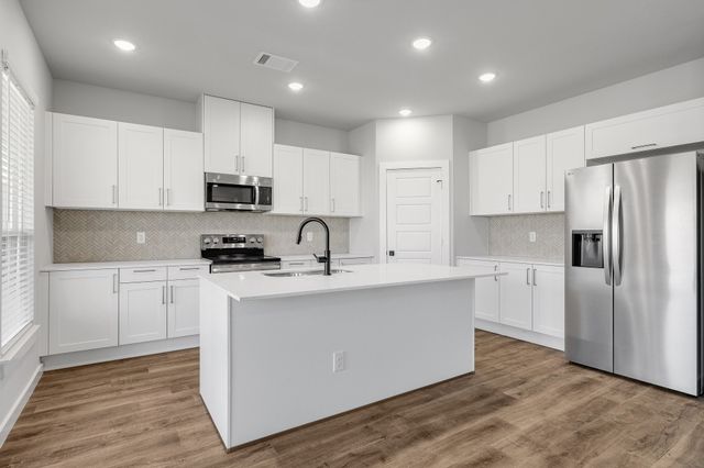 7064-7066 Guilford Court, Midlothian, TX 76065