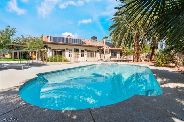 5325 North El Capitan Way, Las Vegas, NV 89149