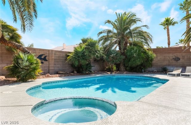 5325 North El Capitan Way, Las Vegas, NV 89149