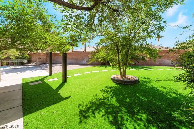 5325 North El Capitan Way, Las Vegas, NV 89149