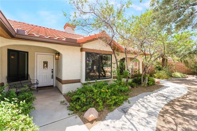 5325 North El Capitan Way, Las Vegas, NV 89149