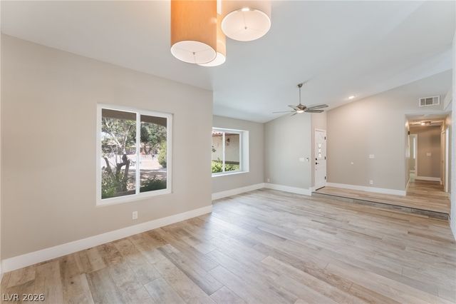5325 North El Capitan Way, Las Vegas, NV 89149
