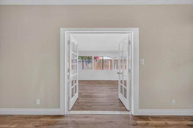 957 W Pico, Clovis, CA 93612