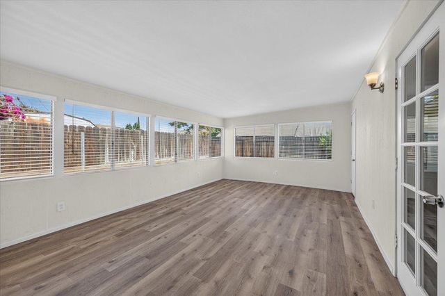 957 W Pico, Clovis, CA 93612