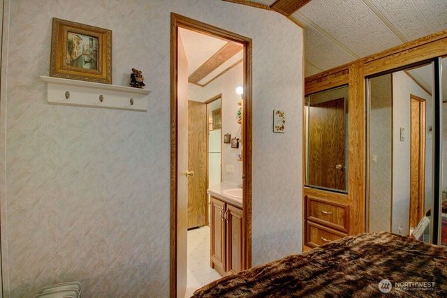 243 Schinn Canyon Court, Deming, WA 98244