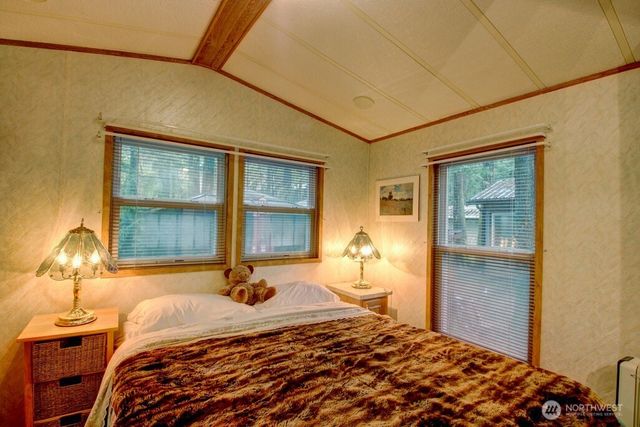 243 Schinn Canyon Court, Deming, WA 98244