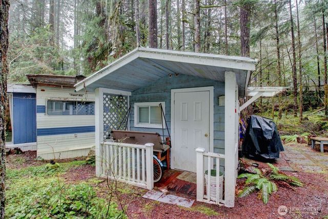 243 Schinn Canyon Court, Deming, WA 98244