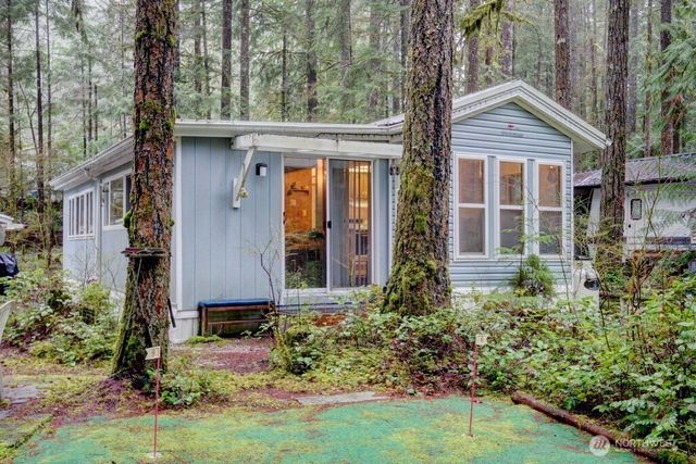 243 Schinn Canyon Court, Deming, WA 98244