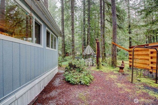 243 Schinn Canyon Court, Deming, WA 98244