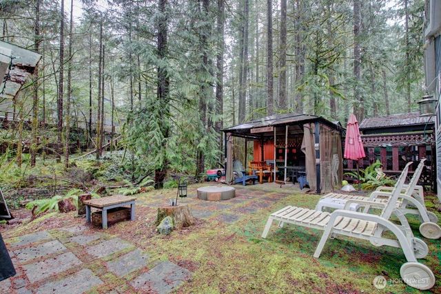 243 Schinn Canyon Court, Deming, WA 98244