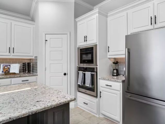 1089 Kreece Drive, Hewitt, TX 76643