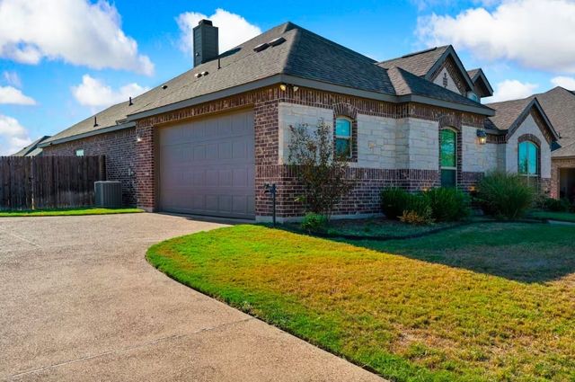 1089 Kreece Drive, Hewitt, TX 76643