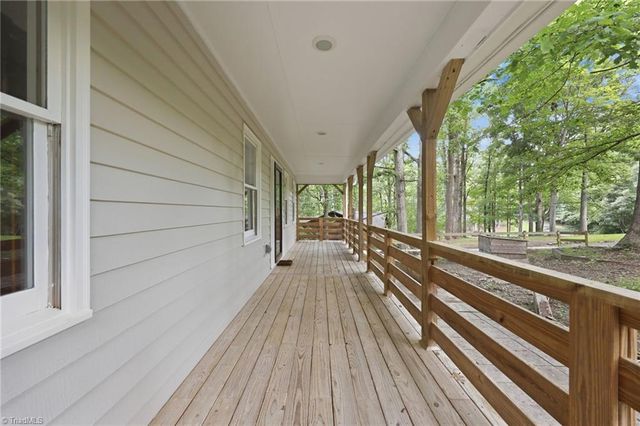 4790 Country Boy Lane, Clemmons, NC 27012