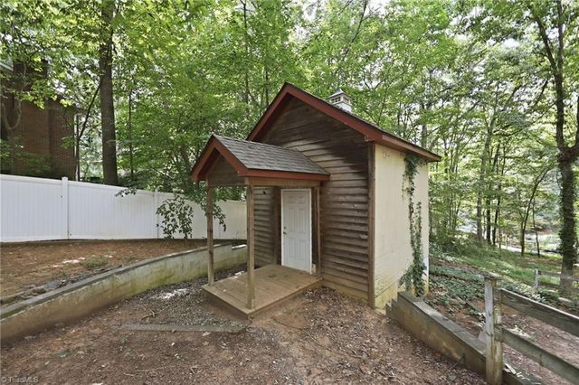 4790 Country Boy Lane, Clemmons, NC 27012