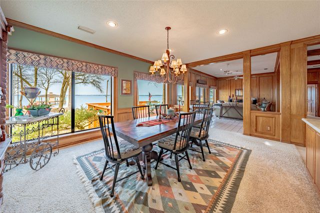 102 Brentwood Estates Drive, Trinidad, TX 75163