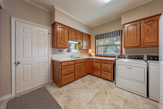 102 Brentwood Estates Drive, Trinidad, TX 75163