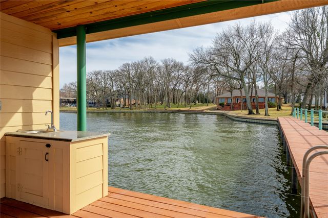 102 Brentwood Estates Drive, Trinidad, TX 75163