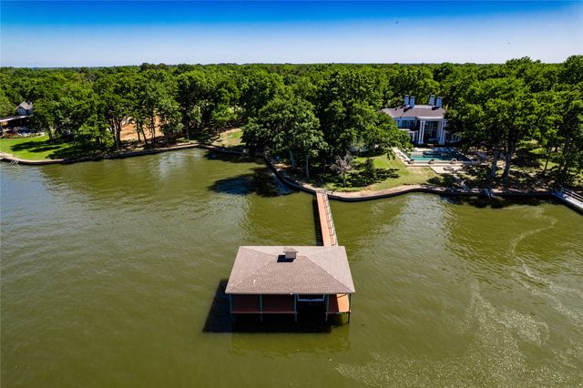 102 Brentwood Estates Drive, Trinidad, TX 75163