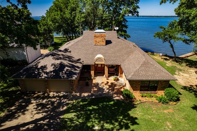 102 Brentwood Estates Drive, Trinidad, TX 75163