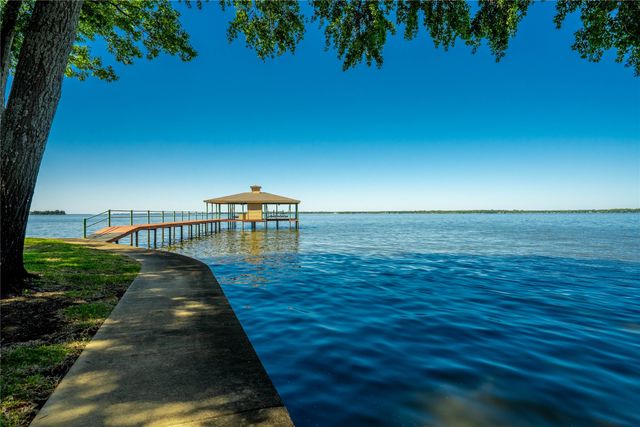 102 Brentwood Estates Drive, Trinidad, TX 75163