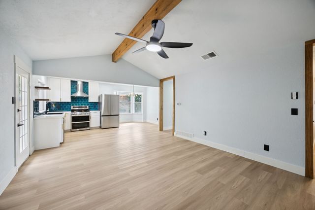 4015 Hideaway Drive, Arlington, TX 76017