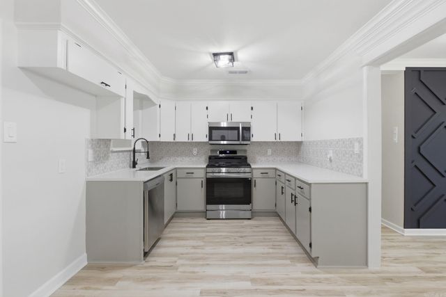 6315 Blackhawk Dr, North Little Rock, AR 72116