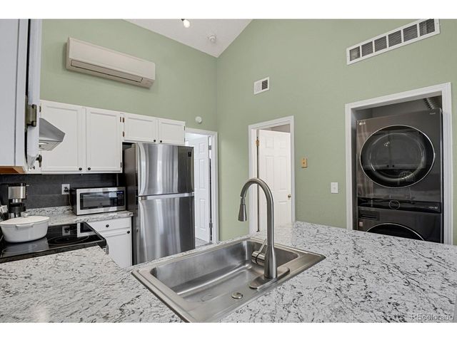 1214 S Flower Cir E, Lakewood, CO 80232