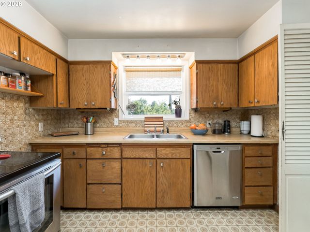 3004 Ne 54TH St, Vancouver, WA 98663