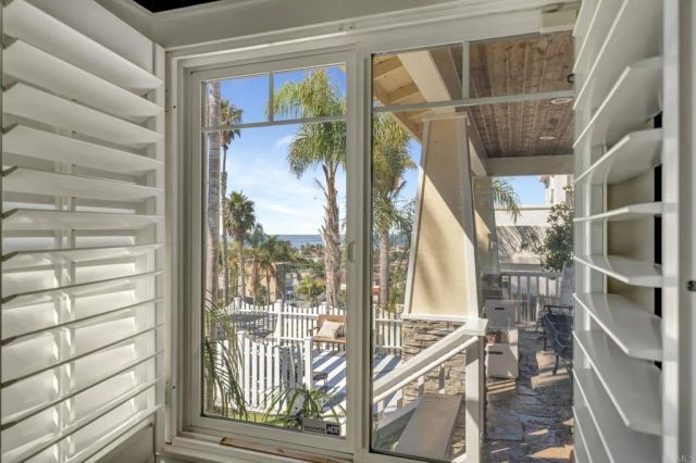 4620 Narragansett, San Diego, CA 92107